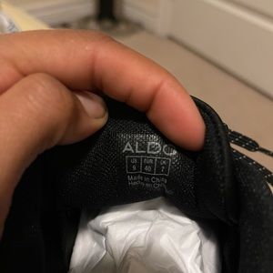 BRAND NEW! Size 9 Black Aldo Willo Dress Runners